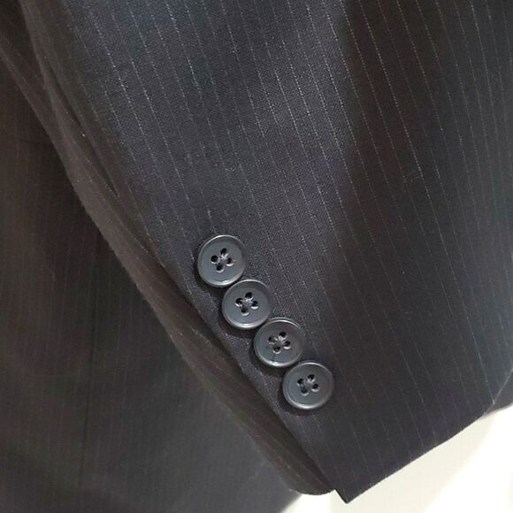 ALFANI SPORT COAT, Sz 38R, BLACK/GREY, PINSTRIPE, 3 BUTTONS, WOOL - Picture 4 of 15